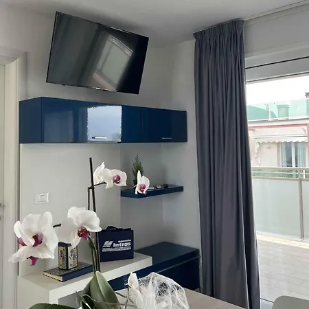 Apartment In Lignano 21701