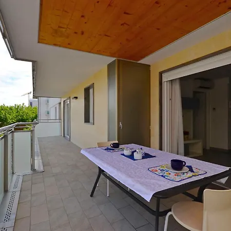 Apartment In Lignano 21701